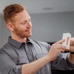 T5 7-Day Smart Wi-Fi Thermostat With Geofence Technology And Auto Changeover, Energy Star Certified -Fire Place Store black programmable thermostats rth8800wf2022 66 1000