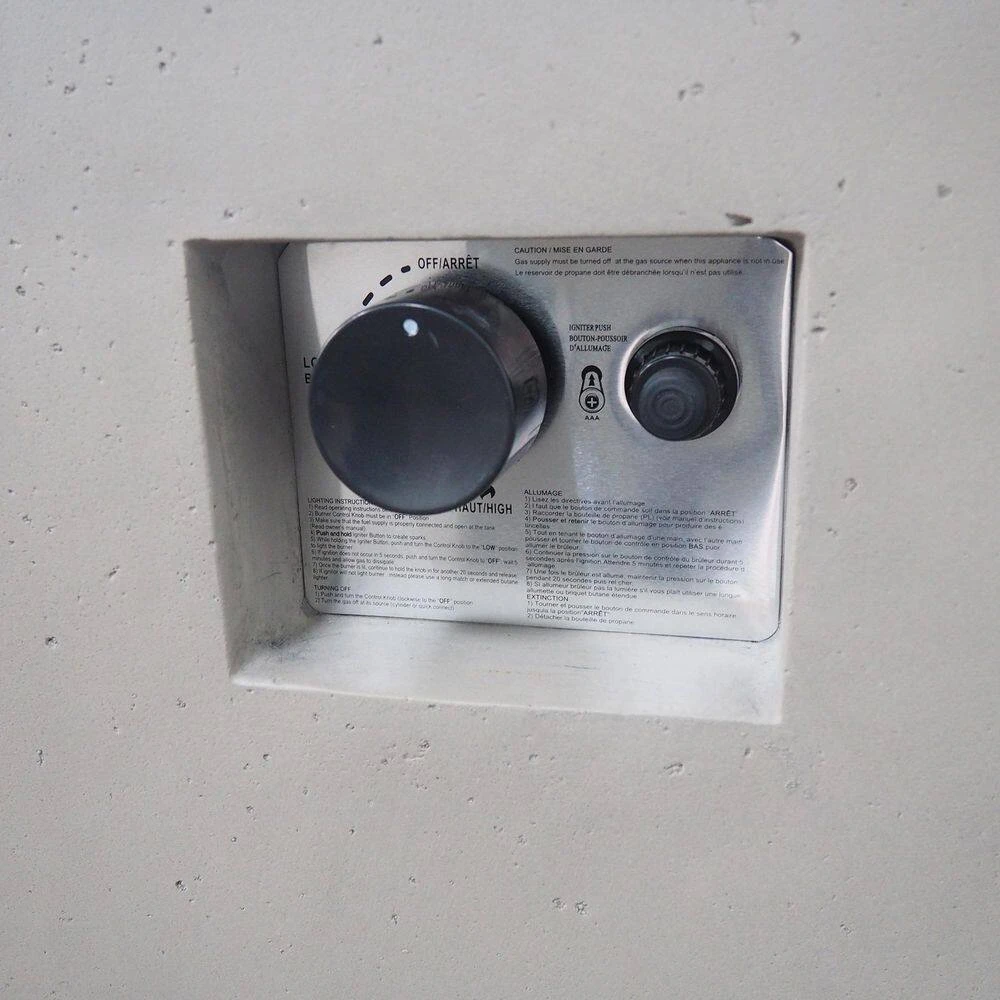 31 In. Light Gray Square Propane Outdoor Fire Pit 7 31 In. Light Gray Square Propane Outdoor Fire Pit - Image 7